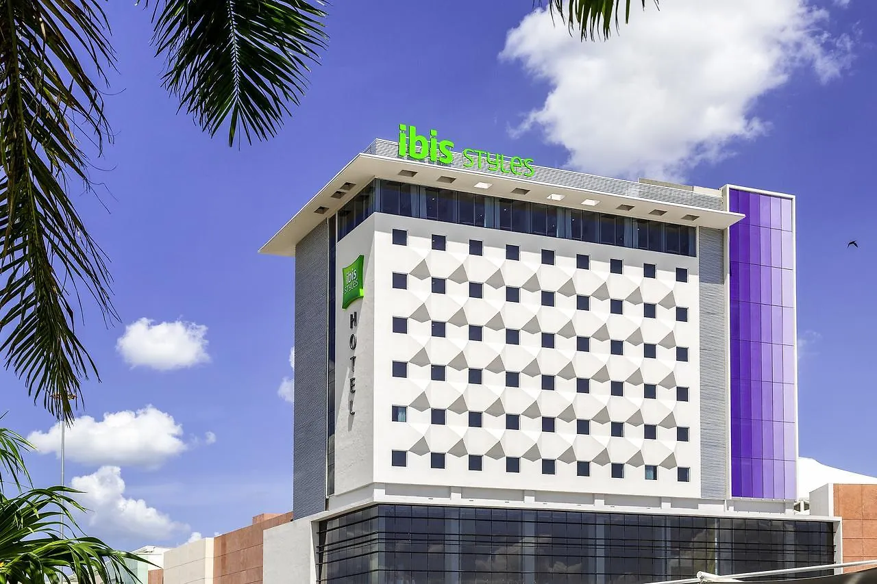 Hotel Ibis Styles Merida Galerias